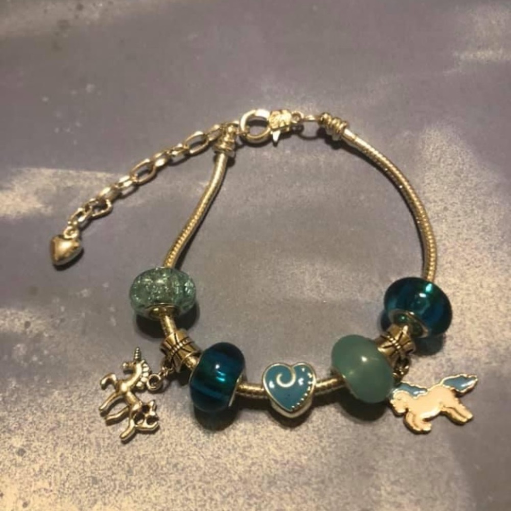 Charm bracelet